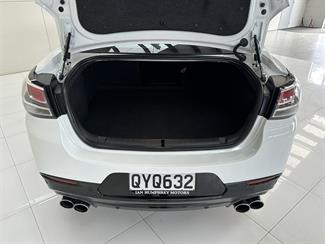 2016 Holden Commodore - Thumbnail