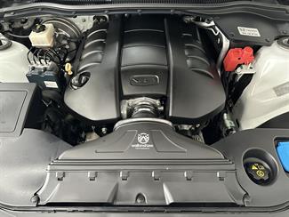 2016 Holden Commodore - Thumbnail