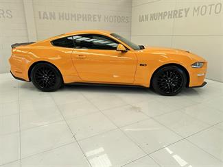 2018 Ford Mustang - Thumbnail