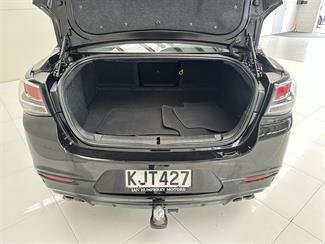 2017 Holden Commodore - Thumbnail
