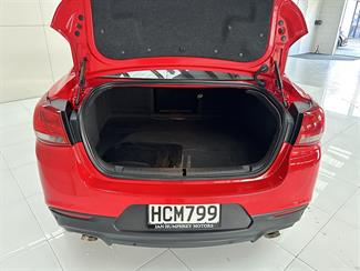 2013 Holden Commodore - Thumbnail