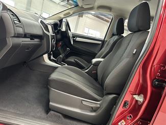 2018 Isuzu D-MAX - Thumbnail