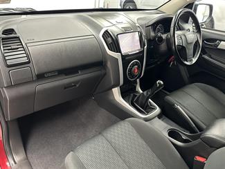 2018 Isuzu D-MAX - Thumbnail