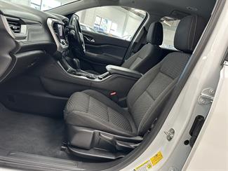 2020 Holden Acadia - Thumbnail