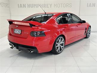 2009 Holden HSV - Thumbnail