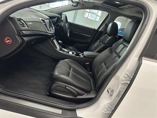 2016 Holden Commodore - Thumbnail