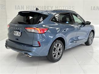 2020 Ford Escape - Thumbnail