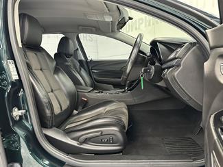 2015 Holden Commodore - Thumbnail