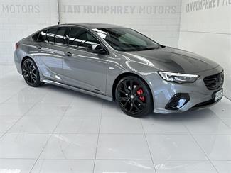 2020 Holden Commodore - Thumbnail