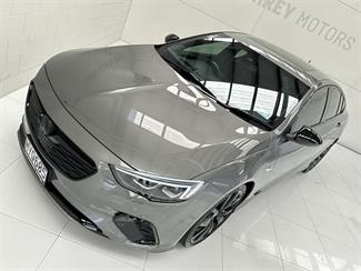 2020 Holden Commodore - Thumbnail