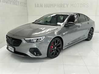 2020 Holden Commodore - Thumbnail