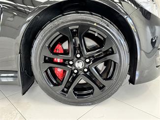 2017 Holden Commodore - Thumbnail