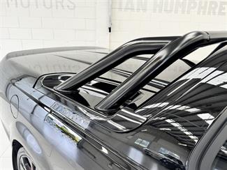 2017 Holden Commodore - Thumbnail