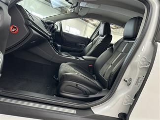 2017 Holden Commodore - Thumbnail