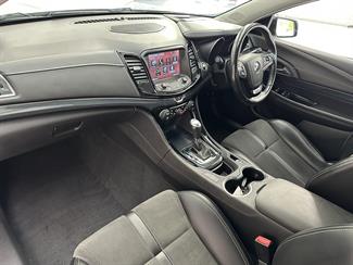 2017 Holden Commodore - Thumbnail