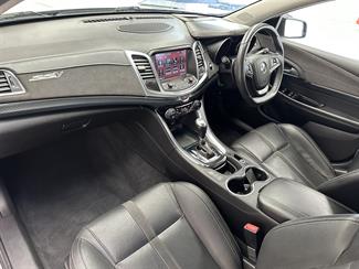 2016 Holden Commodore - Thumbnail