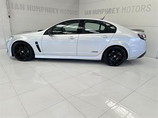 2016 Holden Commodore - Thumbnail