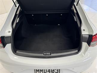 2019 Holden Commodore - Thumbnail