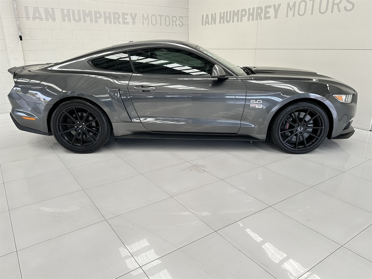2017 Ford Mustang
