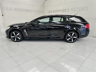 2017 Holden Commodore - Thumbnail