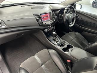 2015 Holden Commodore - Thumbnail