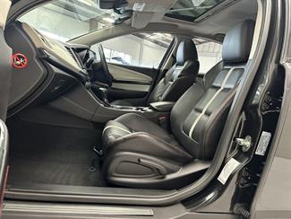 2013 Holden Commodore - Thumbnail