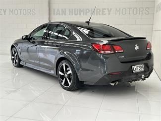 2017 Holden Commodore - Thumbnail