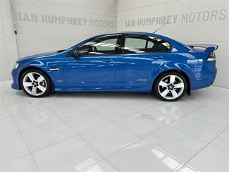 2009 Holden Commodore - Thumbnail