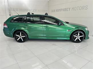 2010 Holden Commodore - Thumbnail