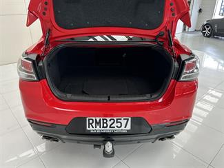 2017 Holden Commodore - Thumbnail