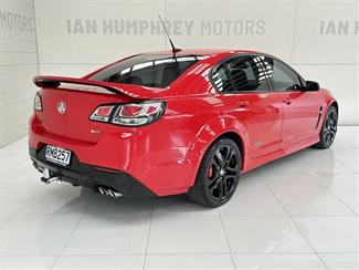 2017 Holden Commodore - Thumbnail