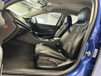 2016 Holden Commodore - Thumbnail