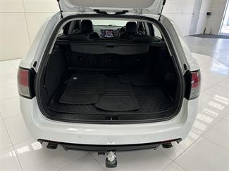 2014 Holden Commodore - Thumbnail