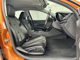 2017 Holden Commodore - Thumbnail