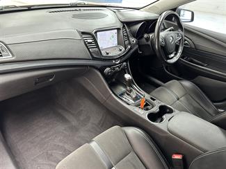 2017 Holden Commodore - Thumbnail