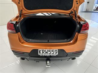 2017 Holden Commodore - Thumbnail