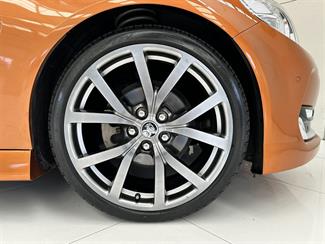 2017 Holden Commodore - Thumbnail