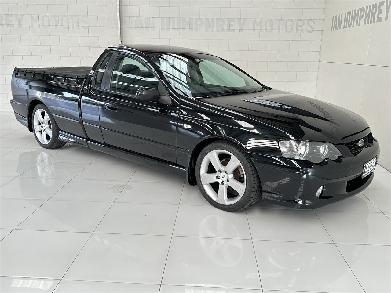 2005 Ford Falcon