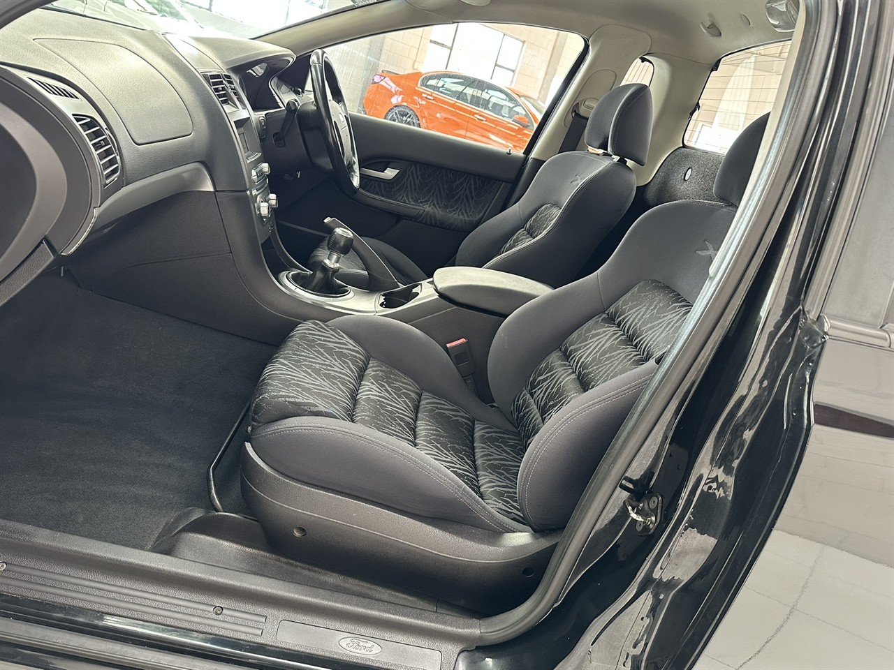 2005 Ford Falcon