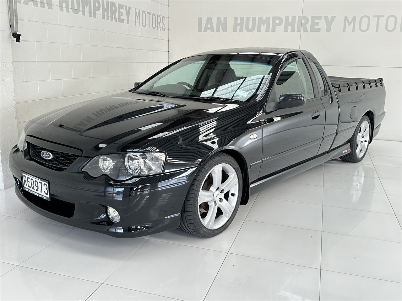 2005 Ford Falcon