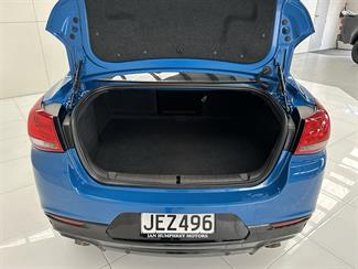 2015 Holden Commodore - Thumbnail