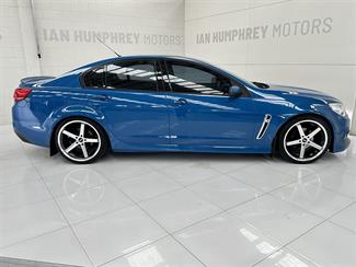 2015 Holden Commodore - Thumbnail