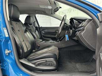 2015 Holden Commodore - Thumbnail