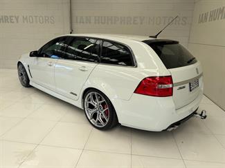 2016 Holden Commodore - Thumbnail