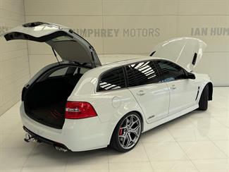 2016 Holden Commodore - Thumbnail