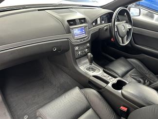 2012 Holden Commodore - Thumbnail