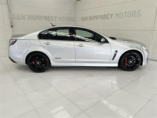 2016 Holden Commodore - Thumbnail