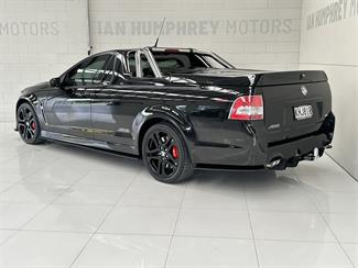 2017 Holden Commodore - Thumbnail