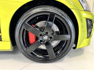 2008 Holden HSV - Thumbnail