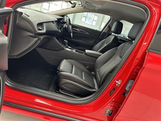 2019 Holden Commodore - Thumbnail